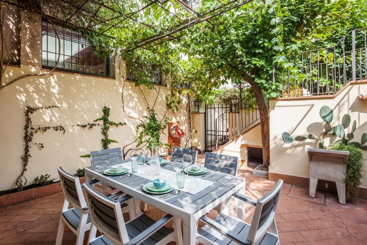 Santa Reparata Apartment With Patio And Terrace ฟลอเรนซ์ ภายนอก รูปภาพ